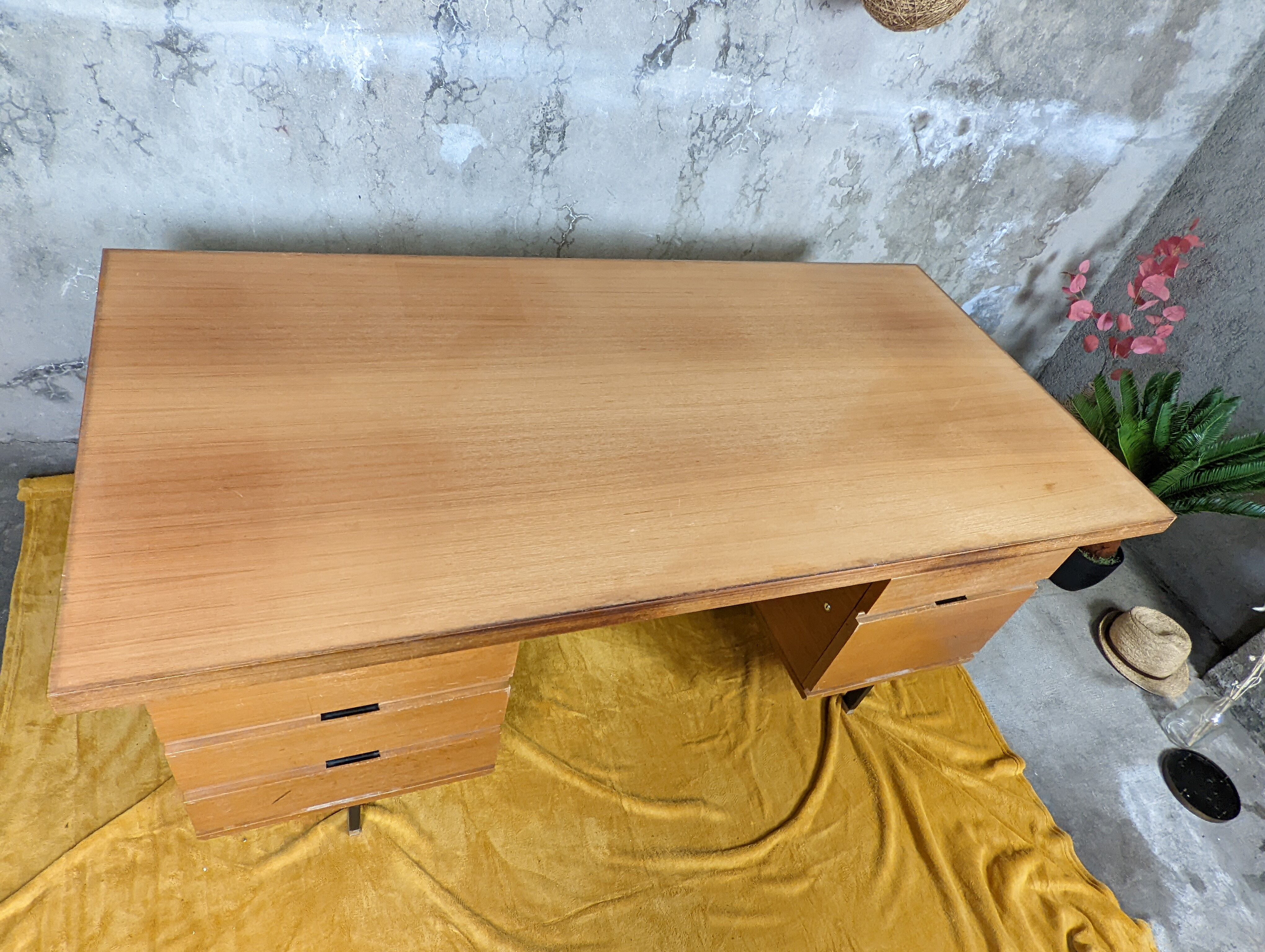 Minvielle desk in mahogany pierre guariche