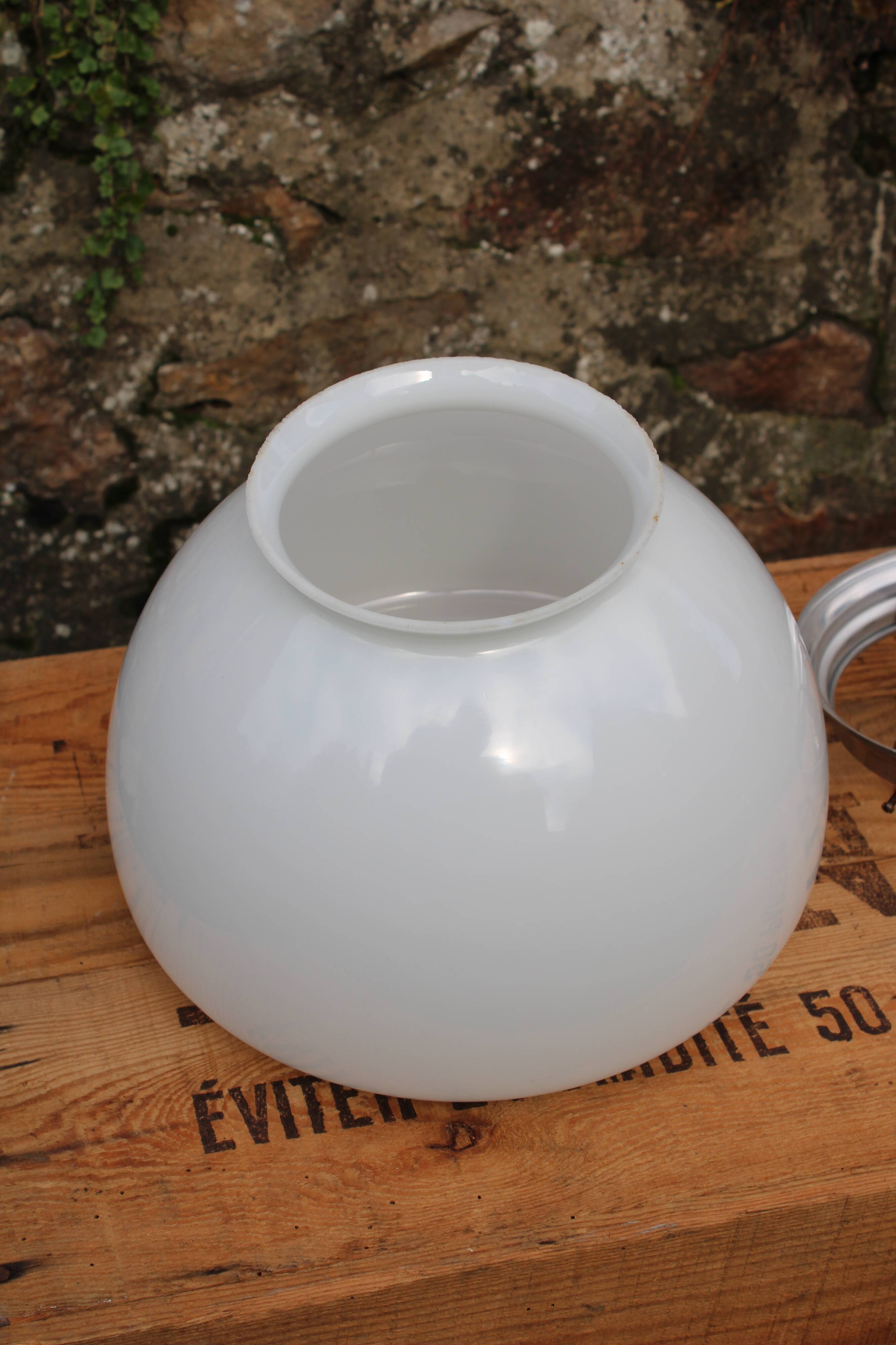 Opaline ceiling light