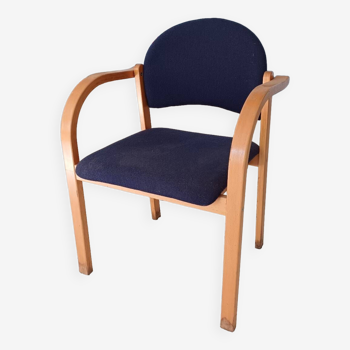 Wood-fabric chair