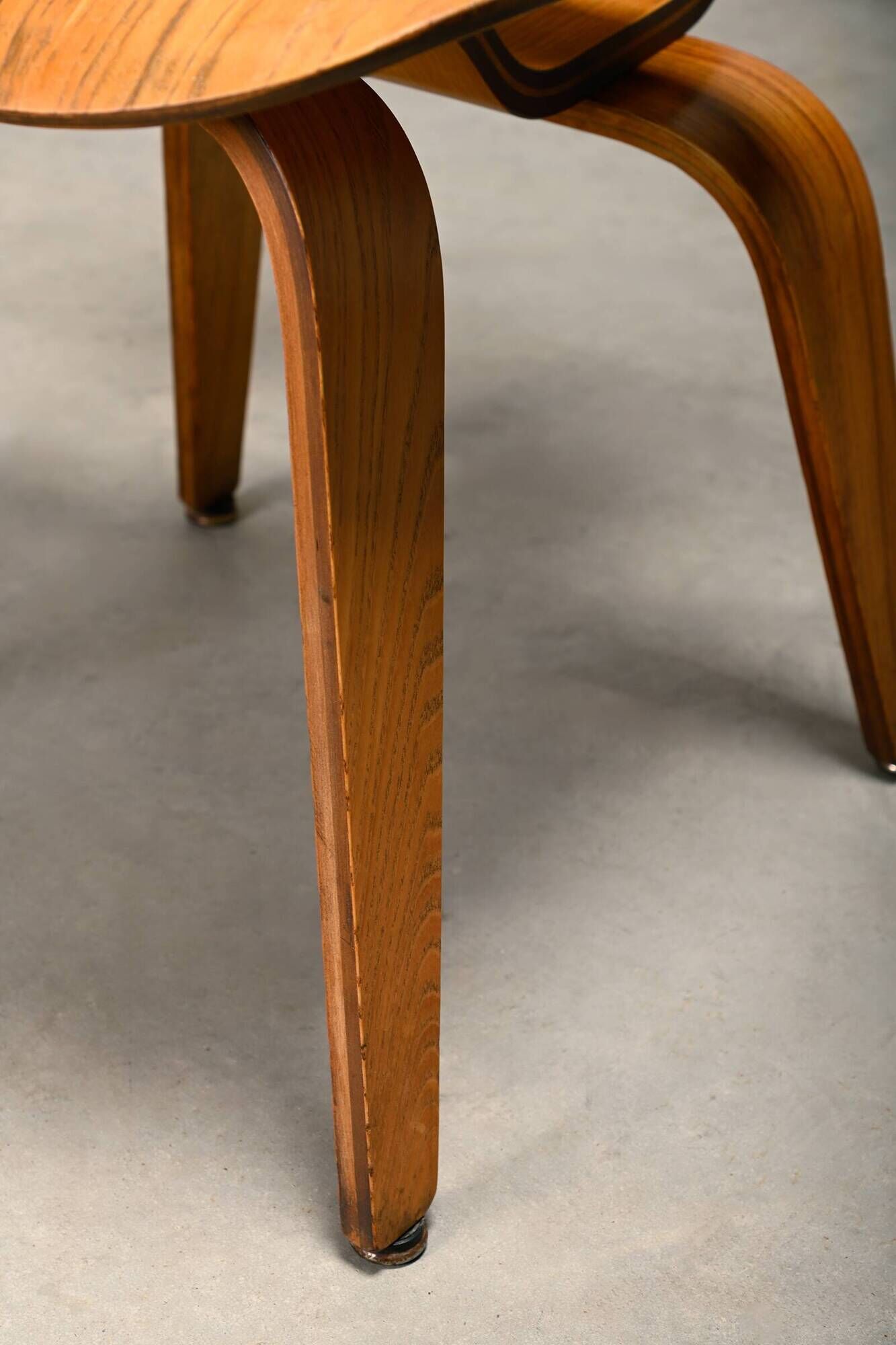 Charles and Ray Eames Early DCW Ash Plywood Dining Chairs for Herman Miller