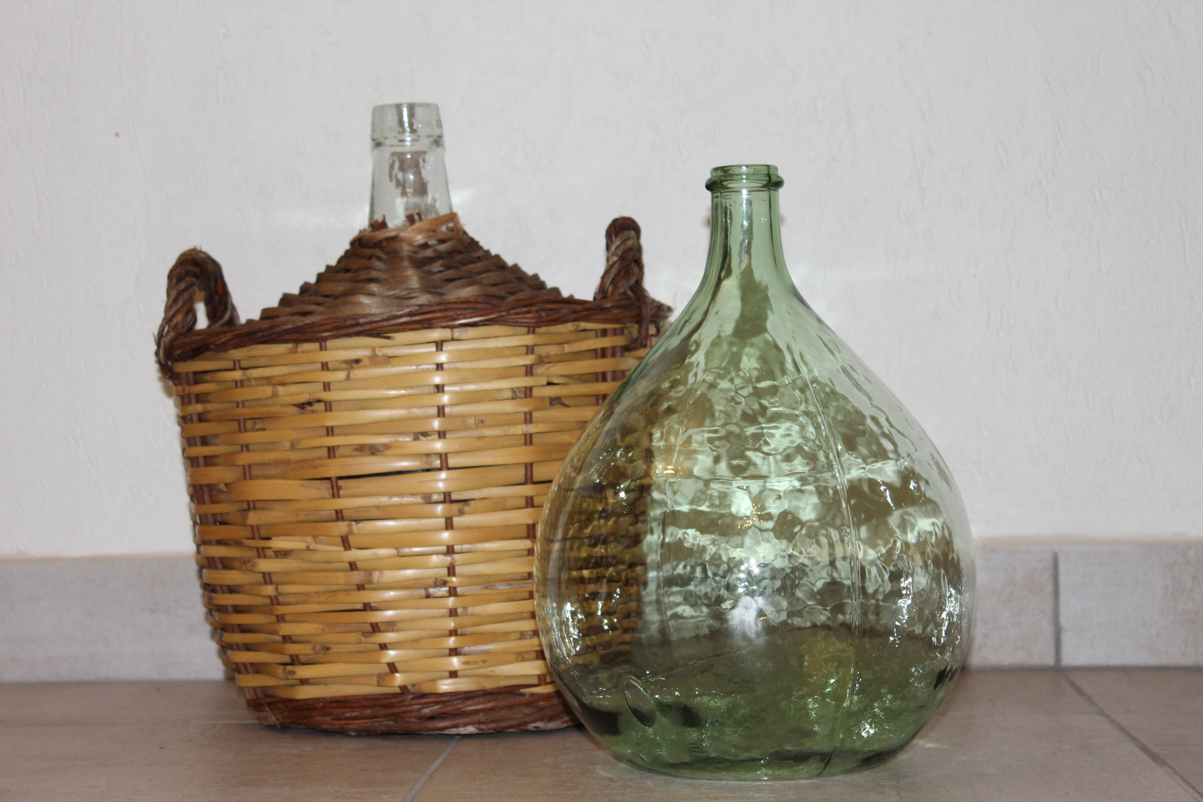 Demijohn in wicker 16 l