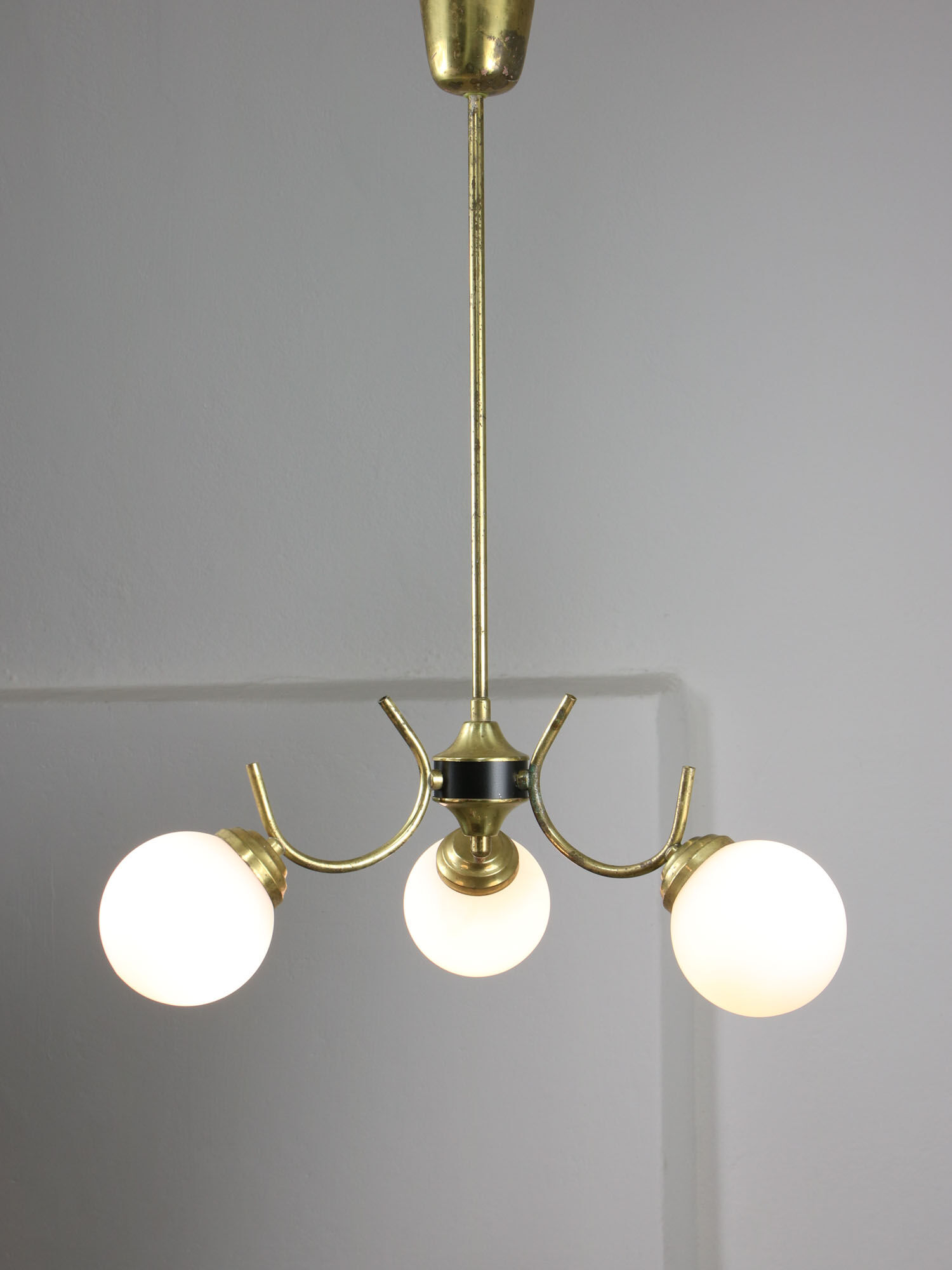 Italian Mid-century Brass and Opaline Glass Chandelier