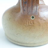 Sandstone pitcher Digan La Borne
