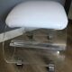 Banc roulant vintage en Lucite – Acrylique enroulé