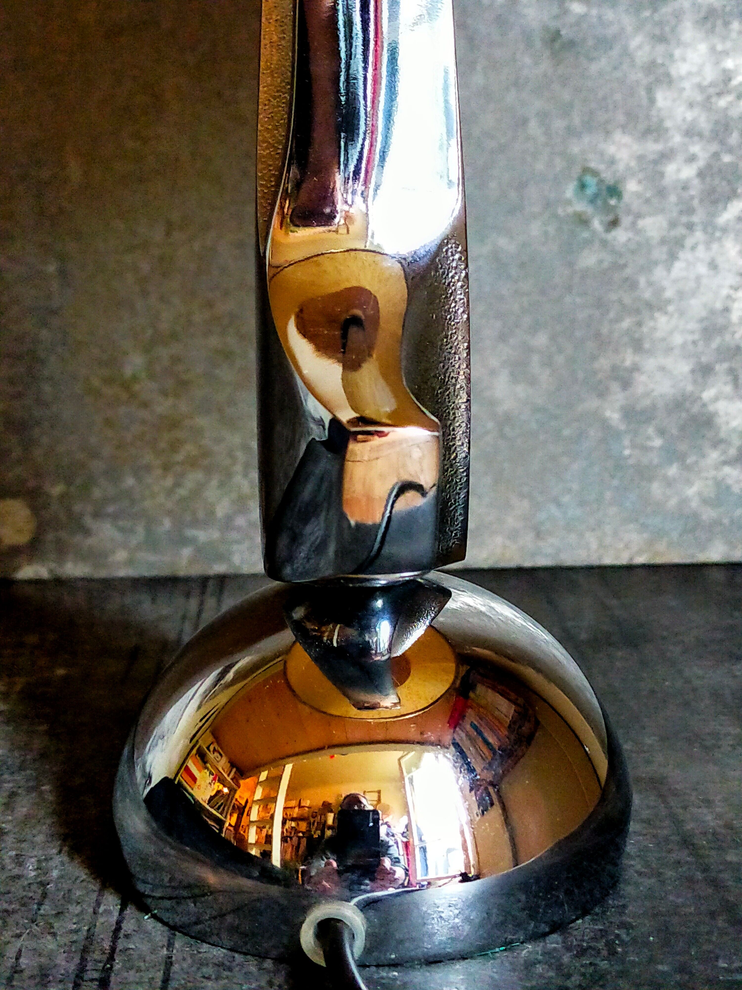 Lampe moderniste métal chromé années 70, abat-jour en toile beige