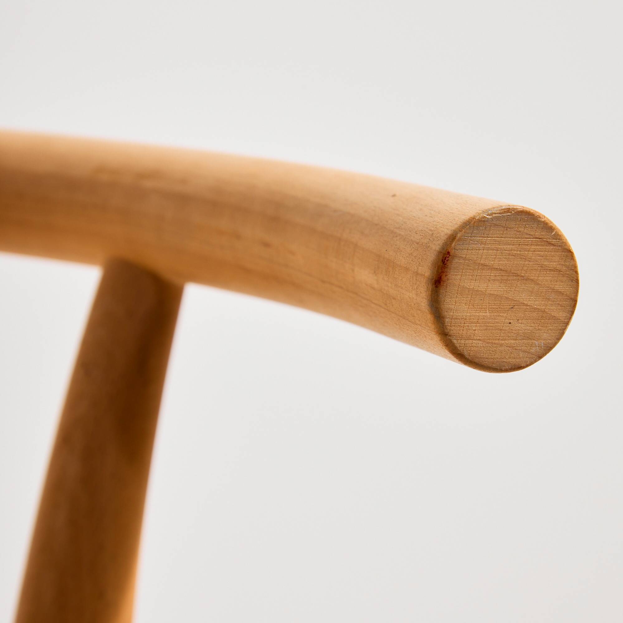 MK10689 Chaise de salle à manger en hêtre