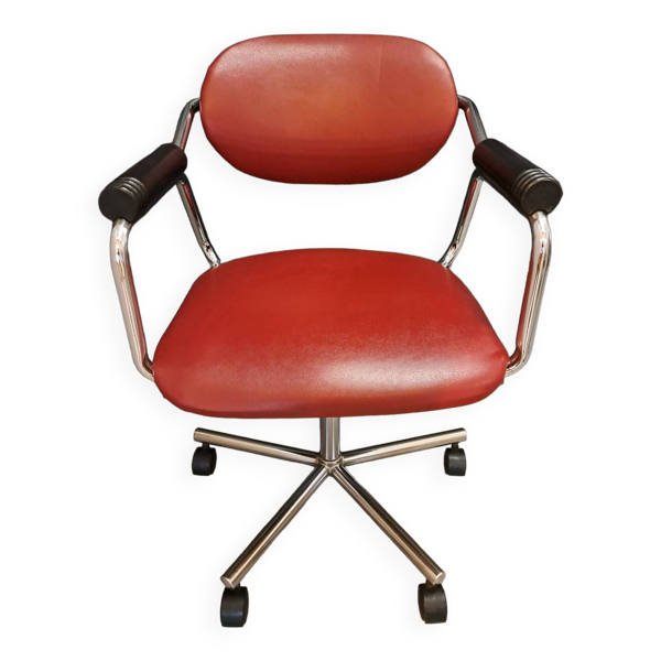 Fauteuil Kevi en skaï et métal chromé