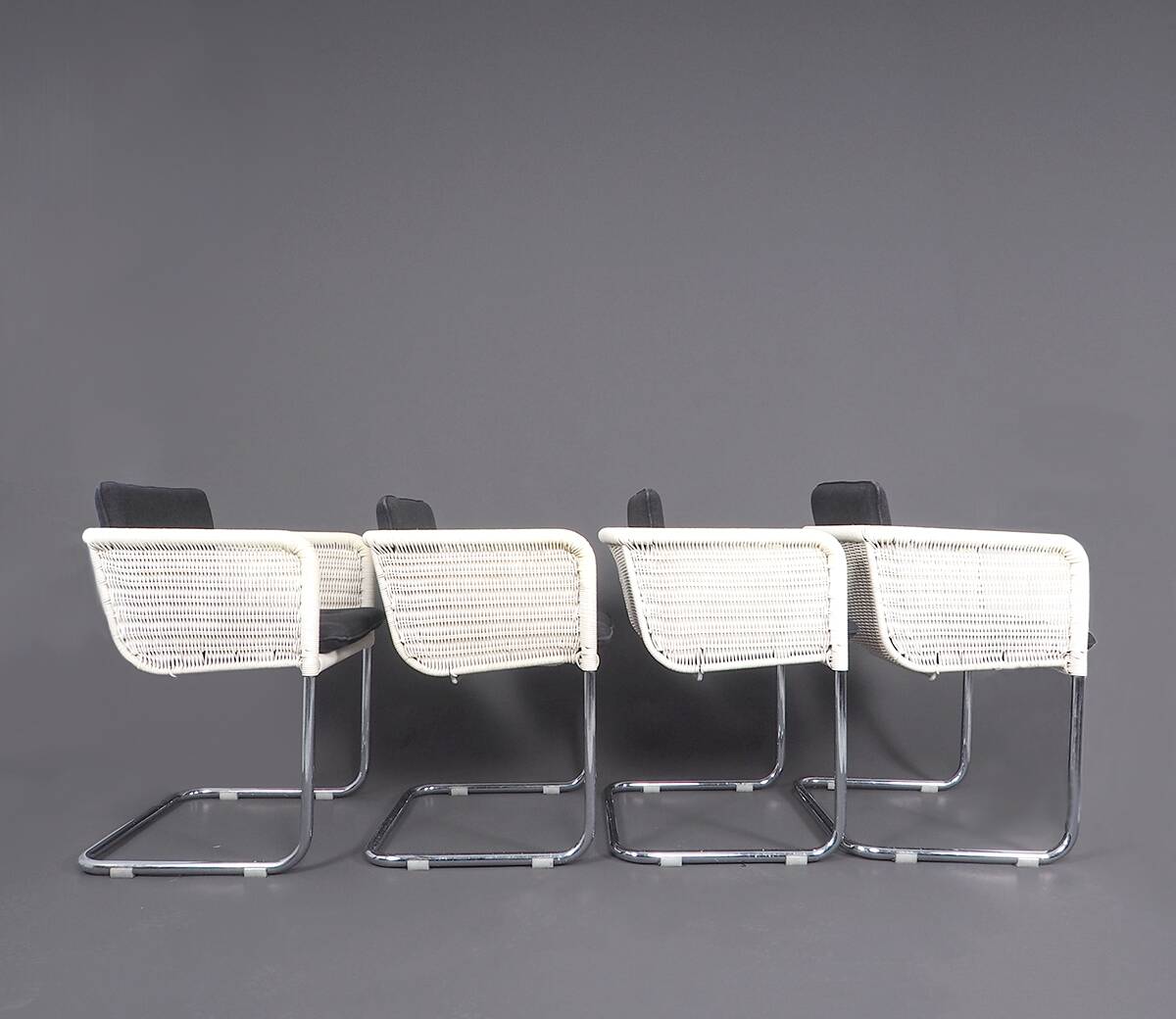 Chaises cantilever blanches Tecta D43, années 1980, lot de 4