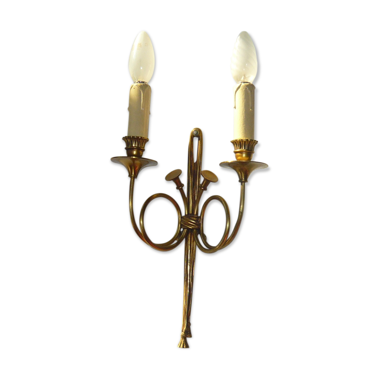 Louis XVI wall sconce hunting horn shape