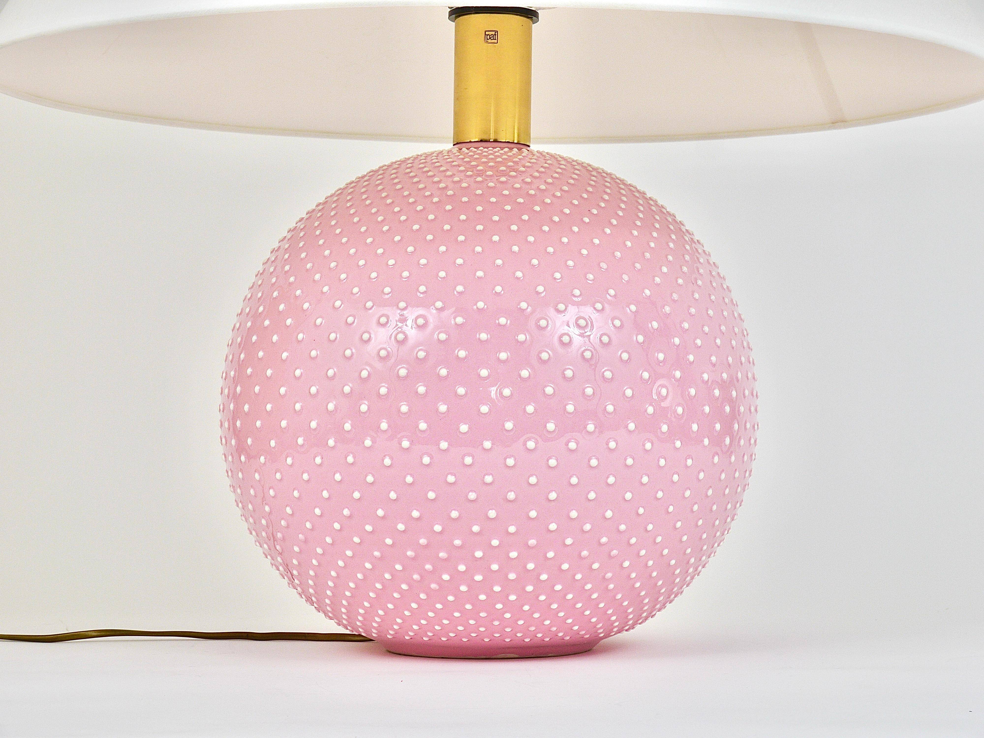 Pastel pink polka dot spherical table lamp, ceramic, brass, Studio Paf Milano, 1970.
