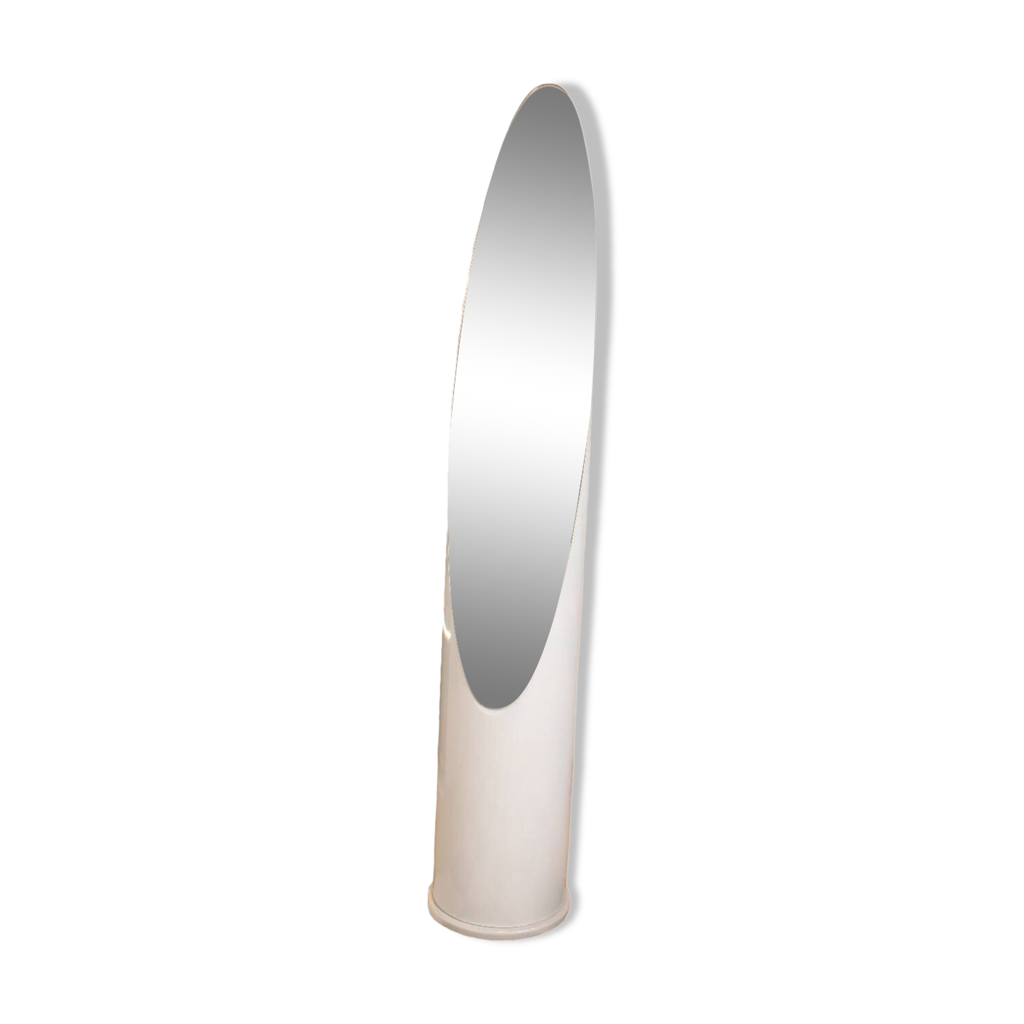 White lipstick mirror