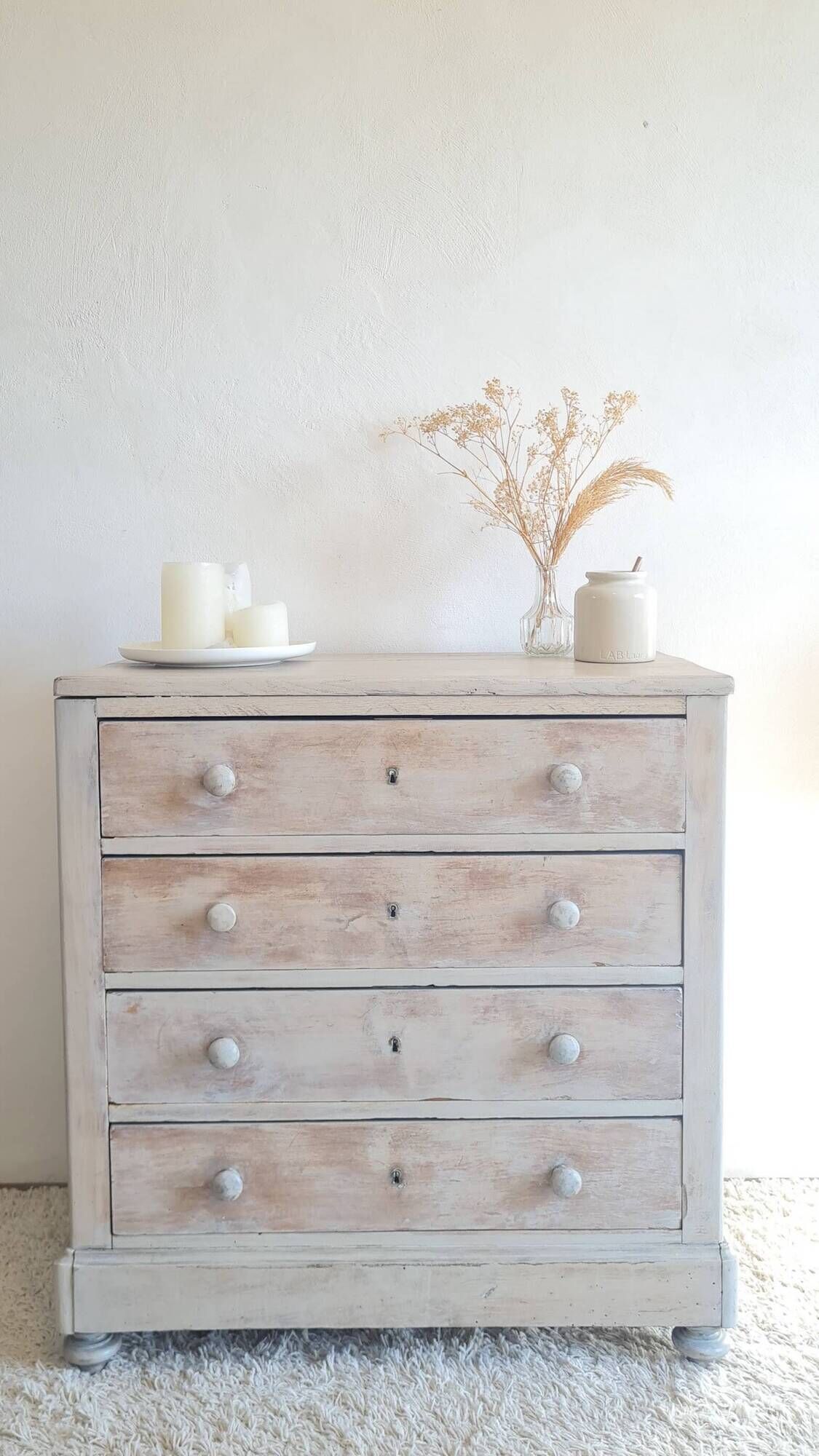 Antique English-style commode