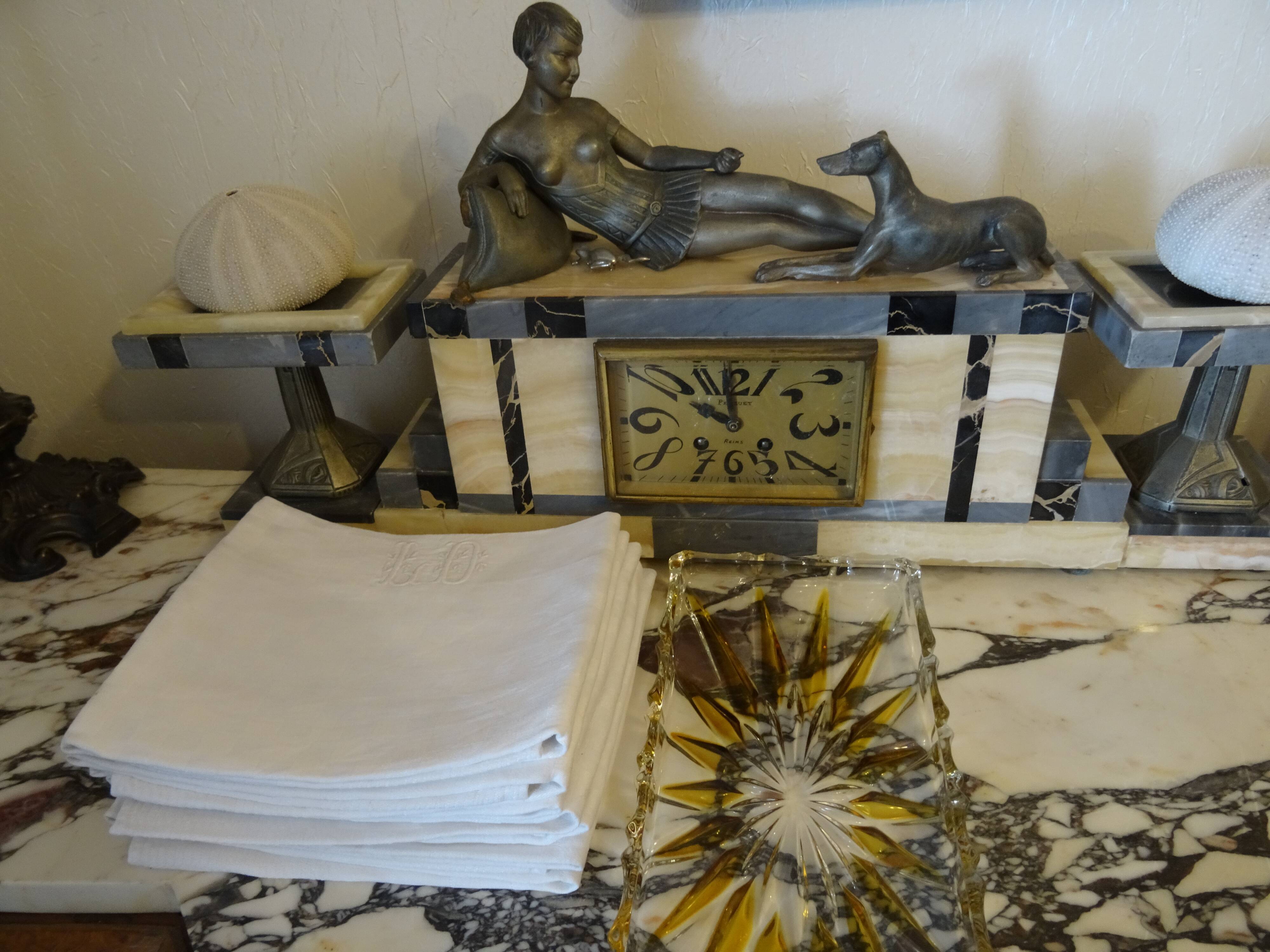 Lot of 7 monogrammed towels LD