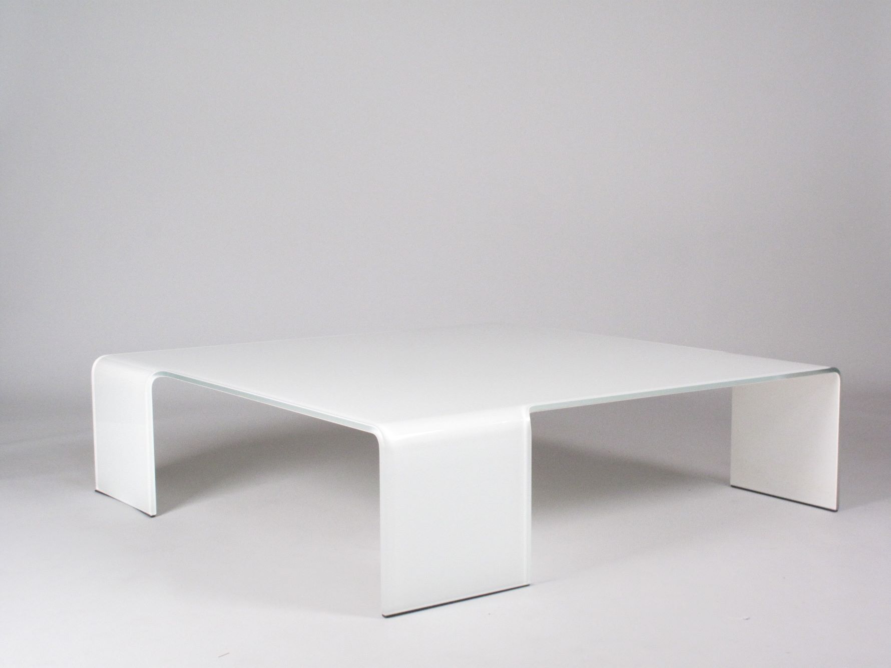 Neutra coffee table by Rodolfo Dordoni for Fiam