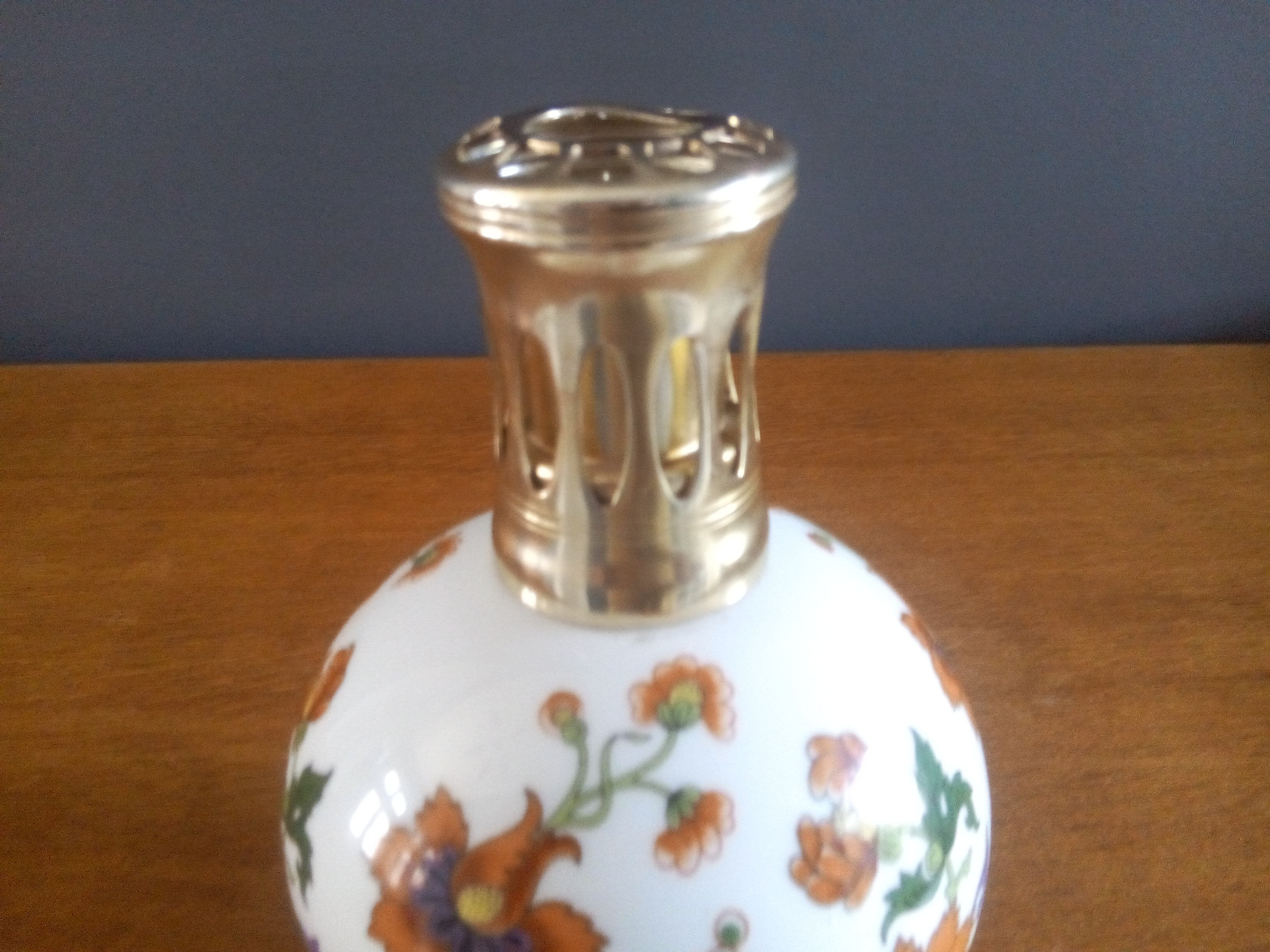 Berger lamp. Limoges porcelain