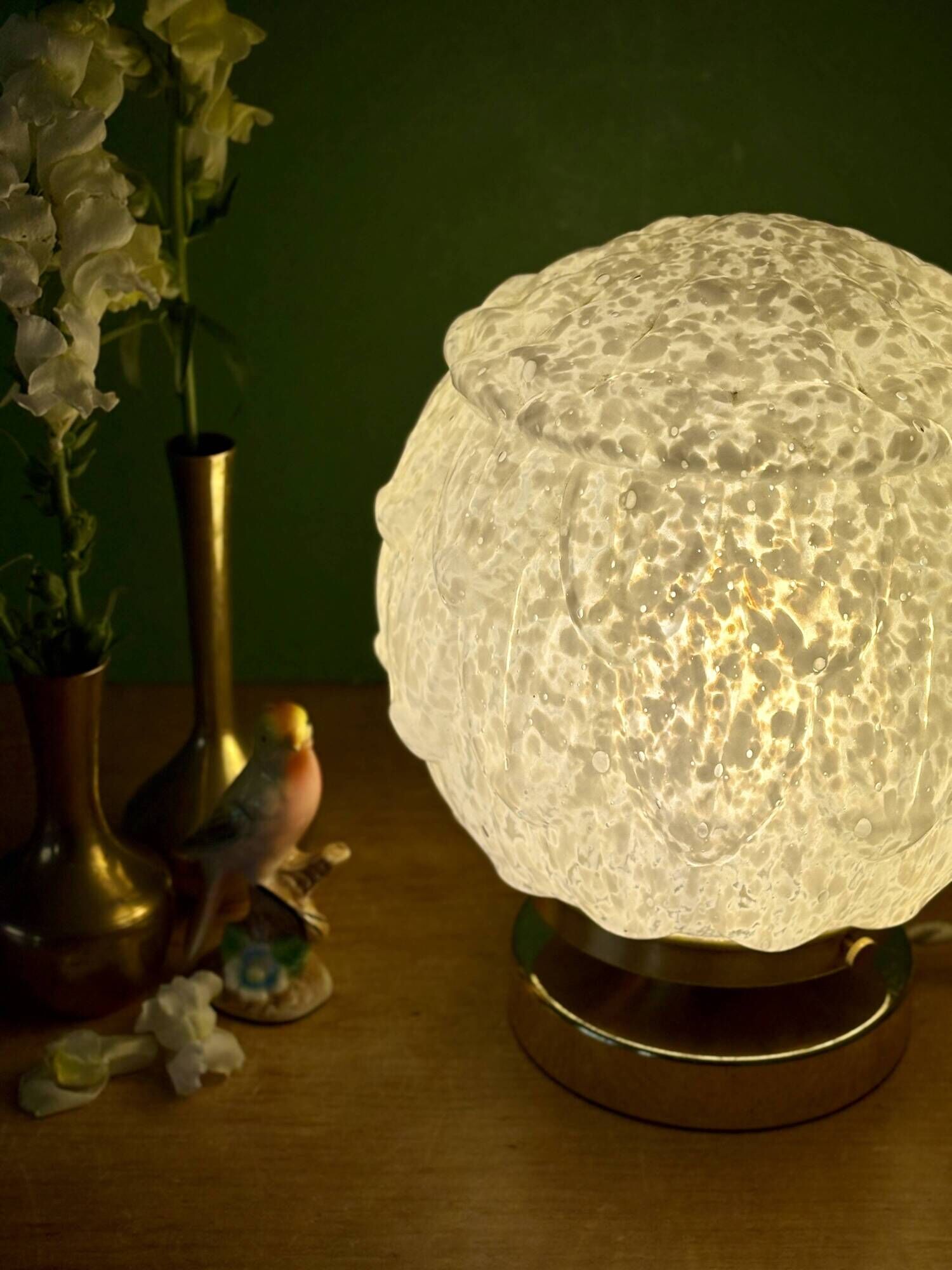 Vintage Art Deco globe table lamp in white Clichy glass