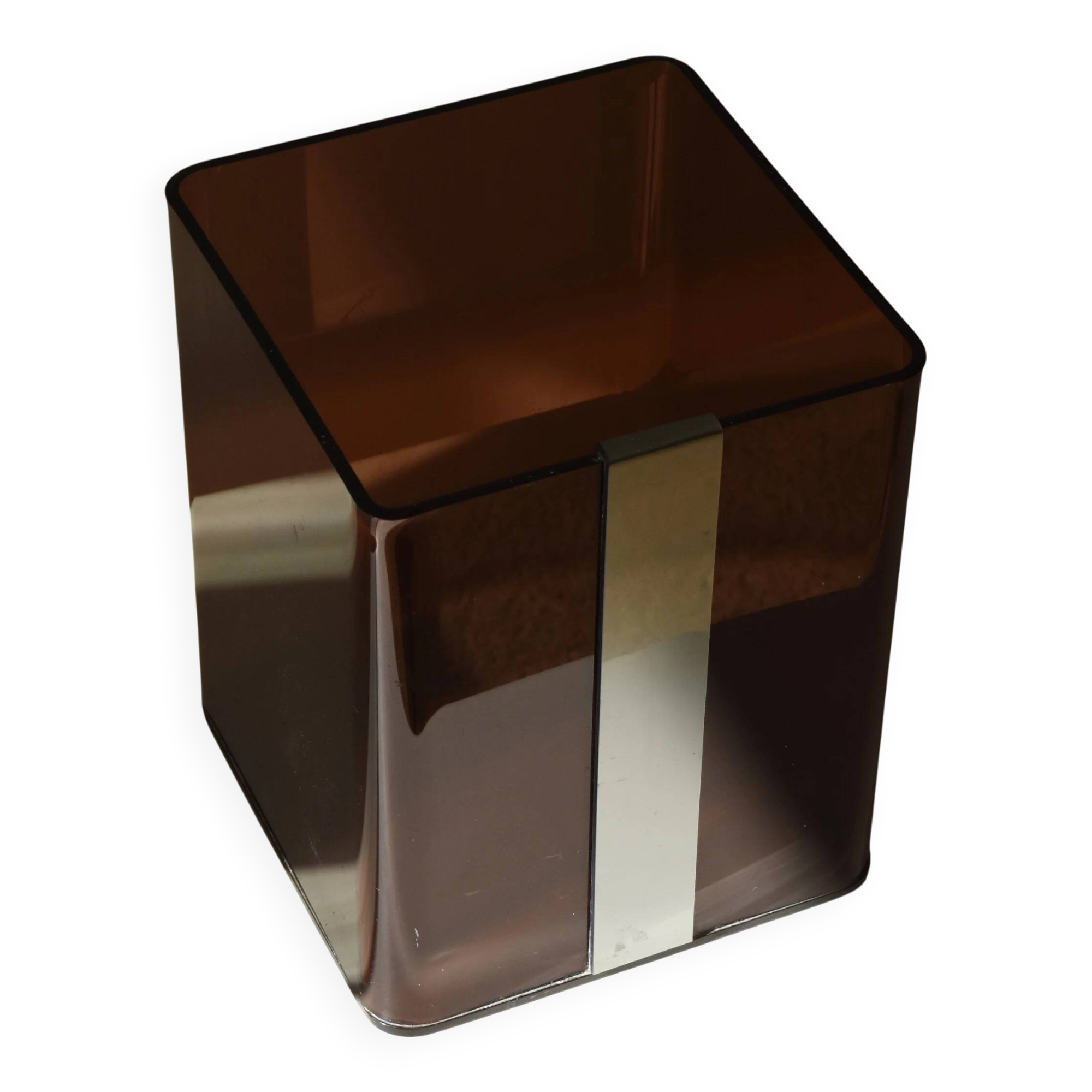 Michel Dumas cubic basket