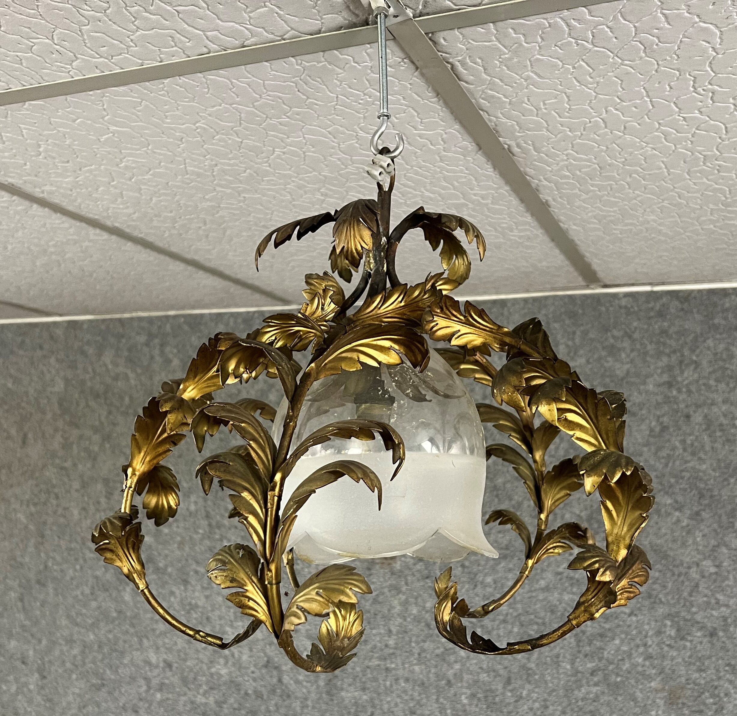 Gilded brass chandelier from the 1920s-1930s