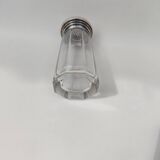 Saupoudreuse en cristal et argent massif par Louis Coignet.