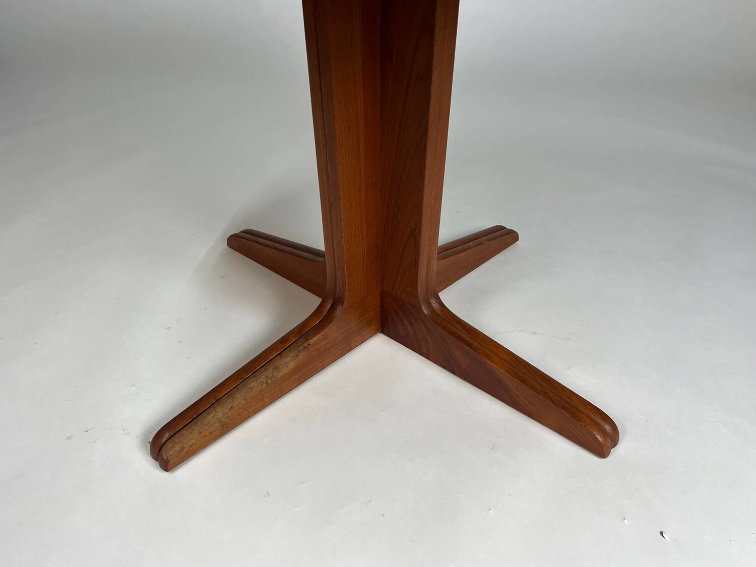 Danish teak round dining table extendable vintage design