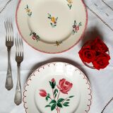 Flat plates in earthenware