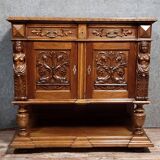 Meuble d’appui Style Renaissance en noyer a fonction dissimulée