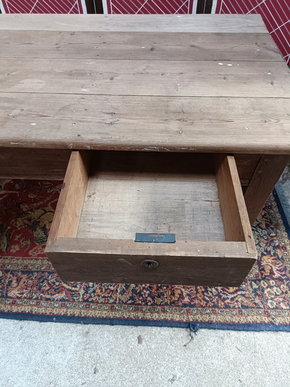 Ancienne table de ferme, 6 couverts et 2 tiroirs