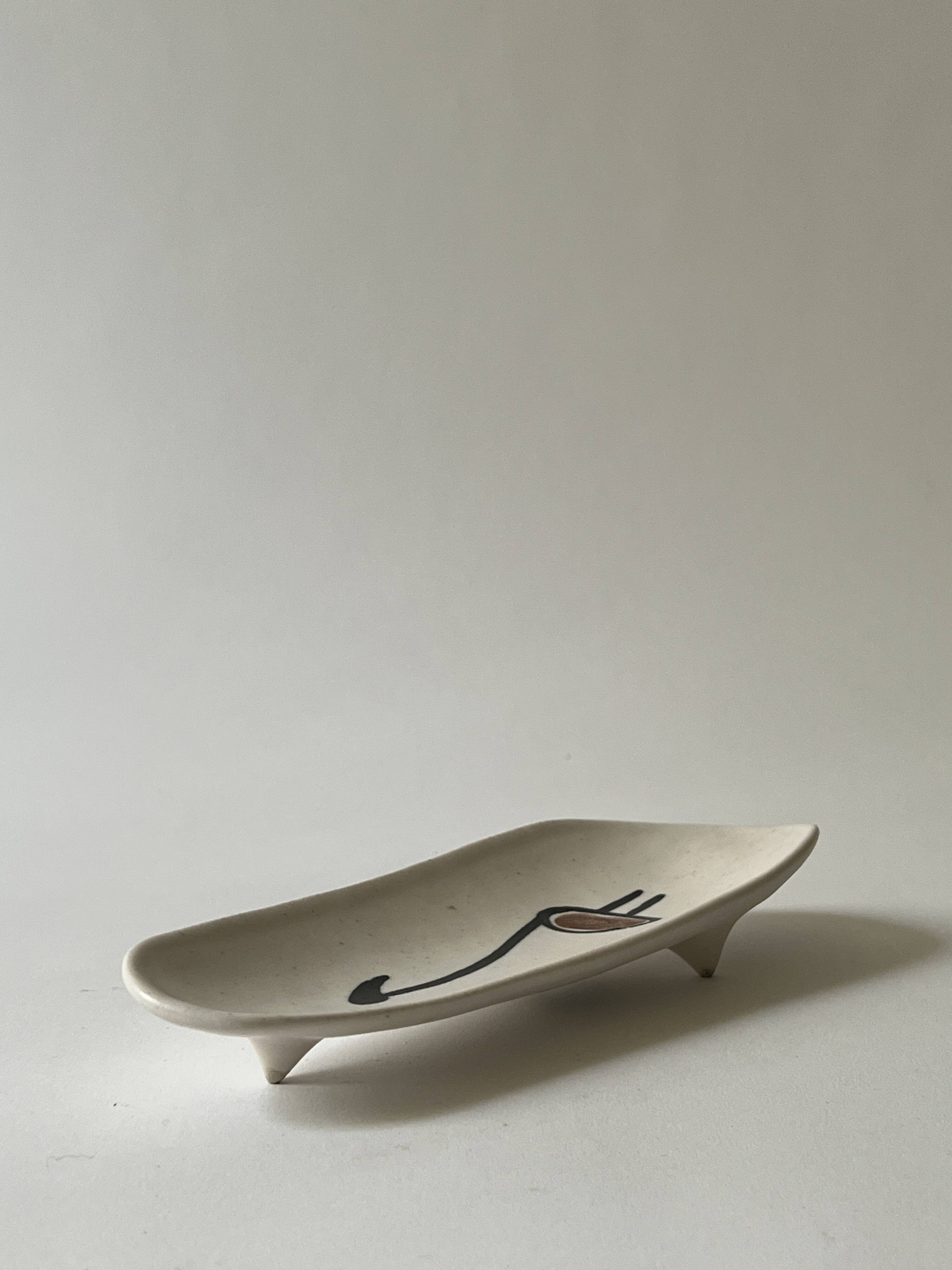 Ceramic pocket emptier signed Guy Rolland Marcy, France 1950