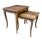 Tables gigognes