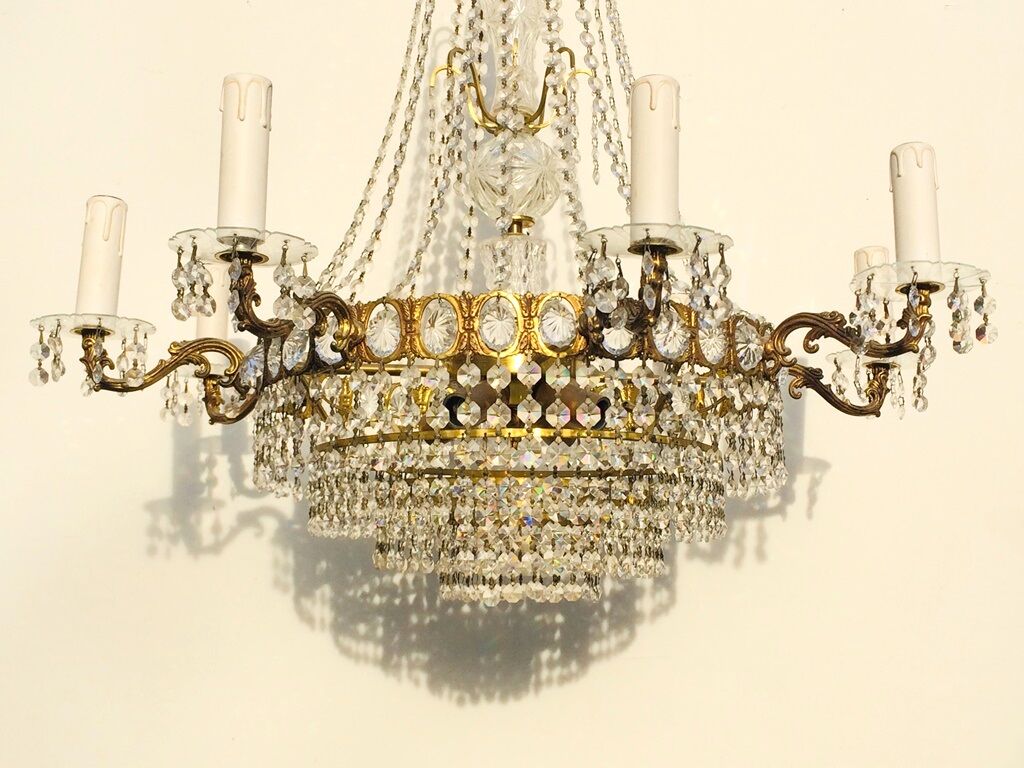 Hot air balloon chandelier 8 stamp fires