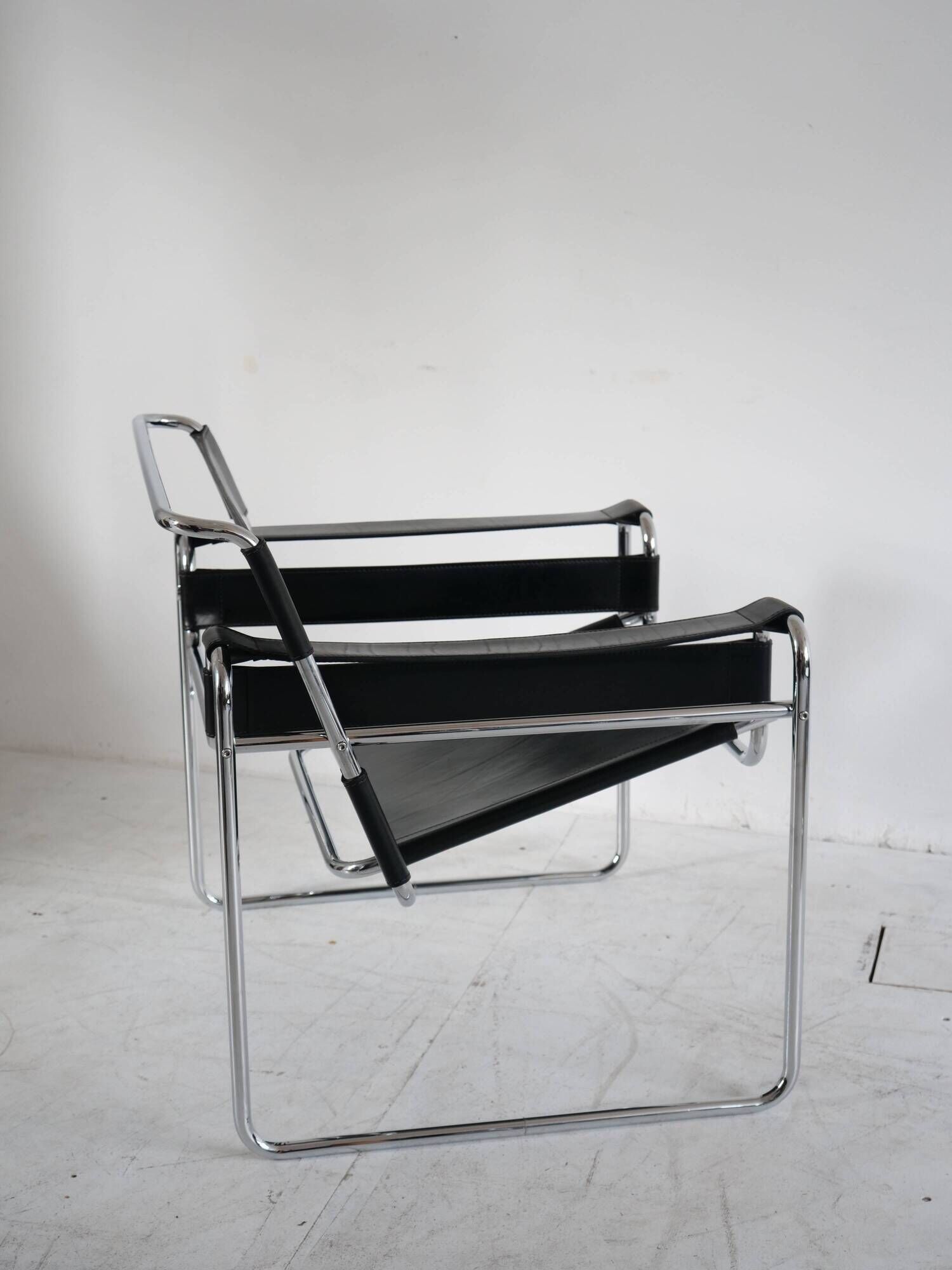 Bauhaus armchair Wassily B3 knoll 1980 by Marcel Breuer