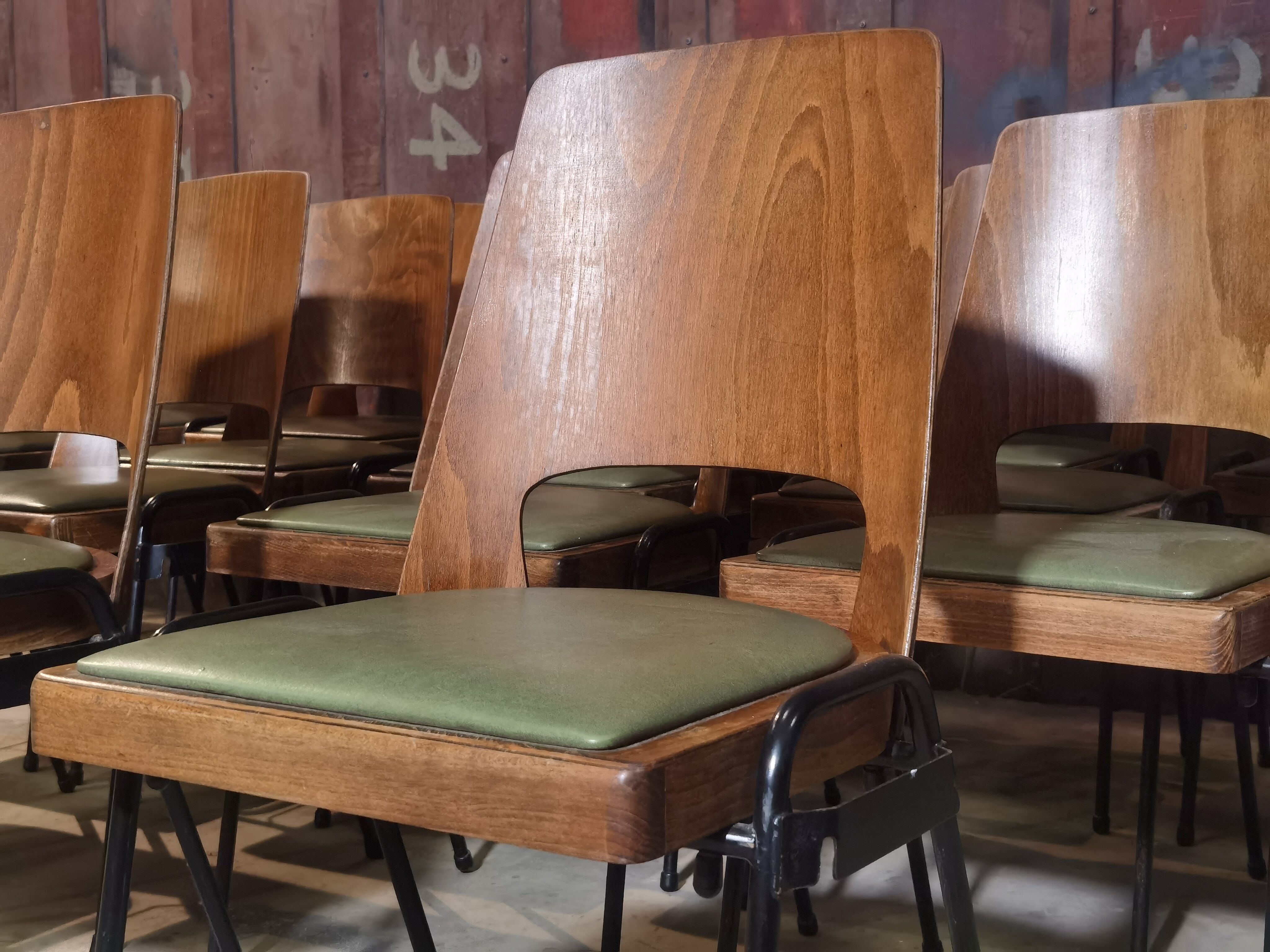 Lot of 19 chairs Baumann Manhattan skai green