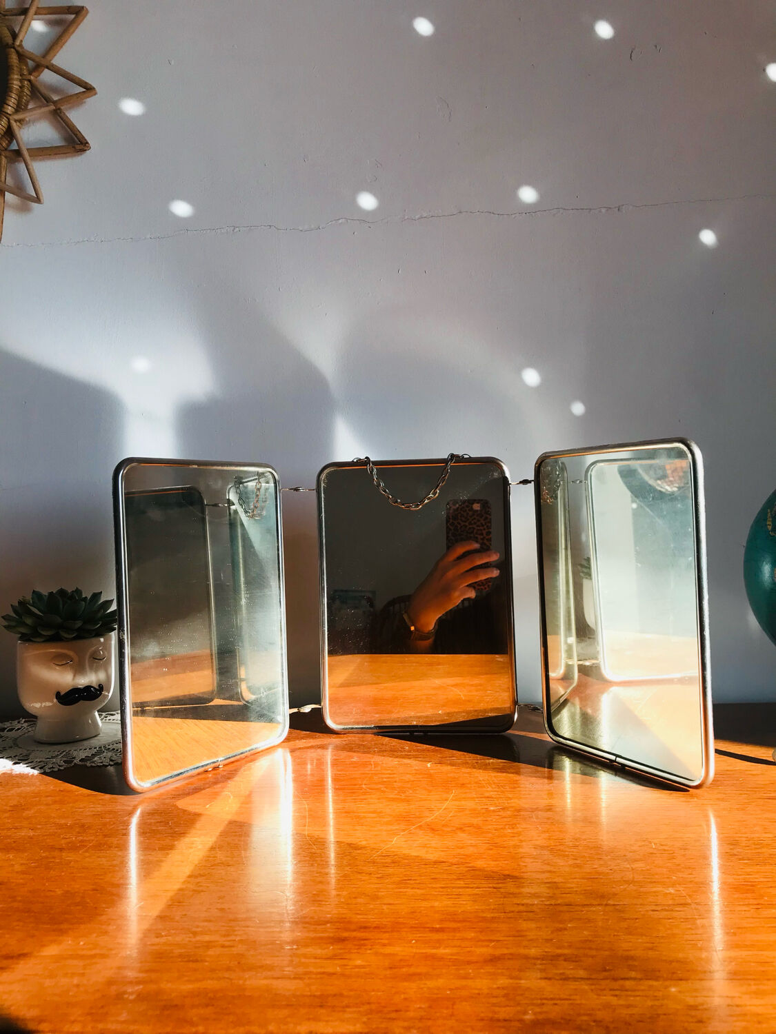 Triptych barber mirror