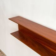Étagère murale en noyer par Wilhelm Renz pour Walter Wirz, années 1960