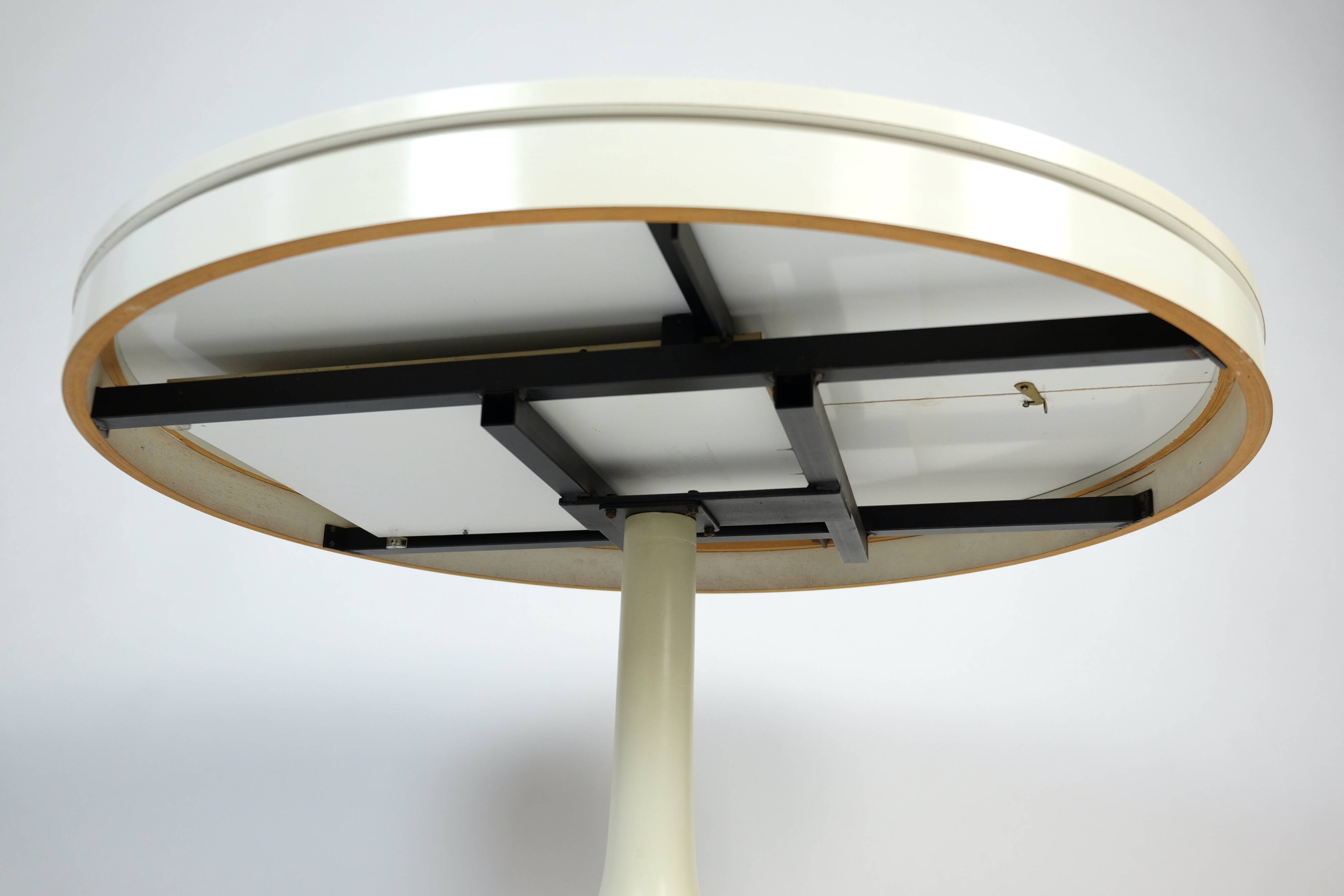 Vintage Dining Table Round Extandable 70s Space Age