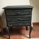 Commode patinée noire