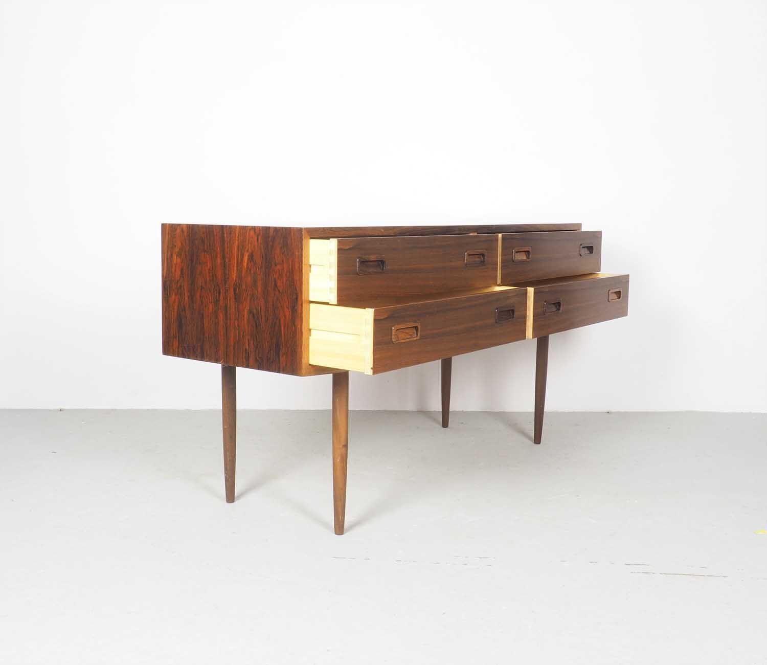 Hundevad Rosewood chest of drawers on high legs, 1960's