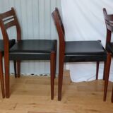 Suite of 4 Italian chairs