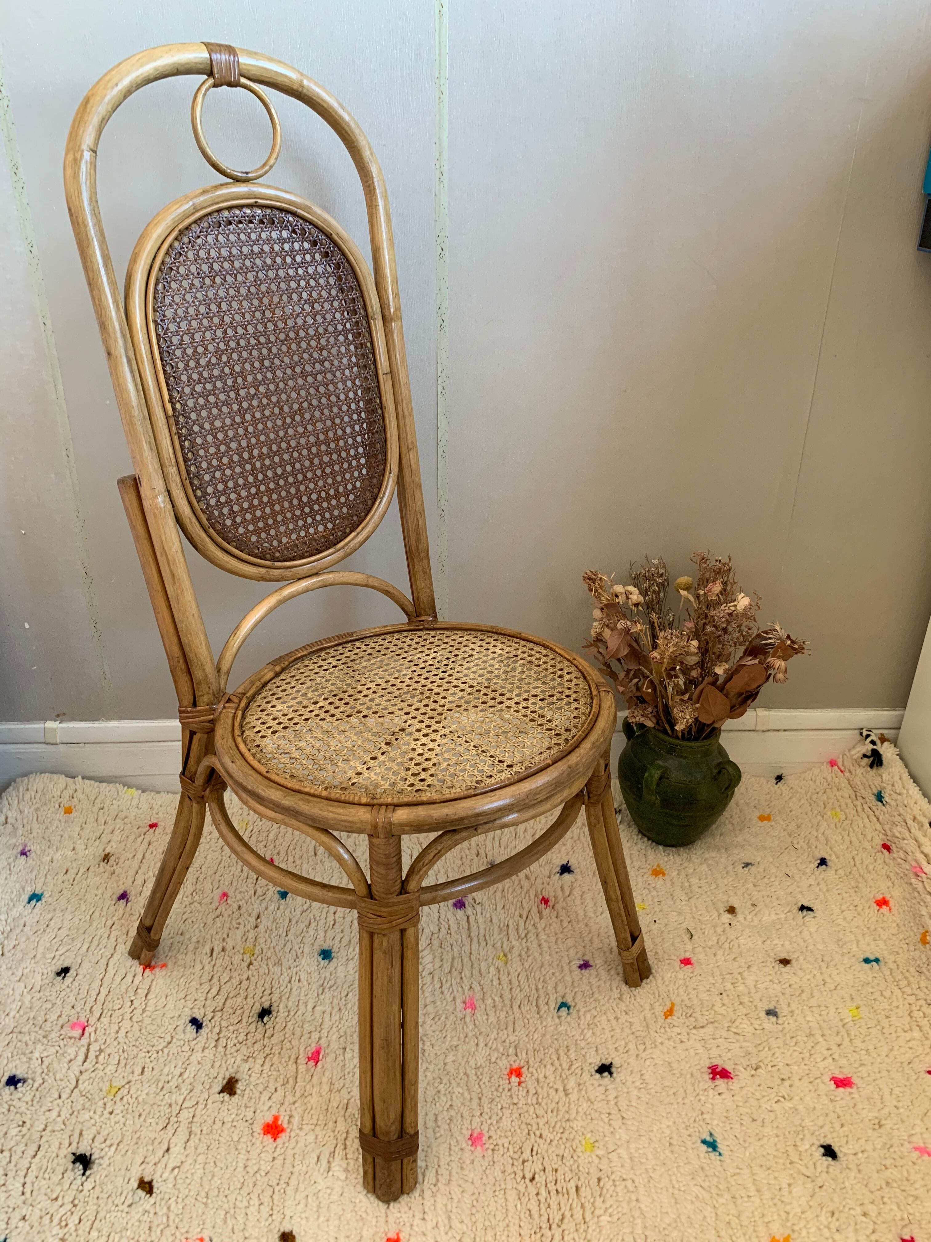 Vintage lounge chair