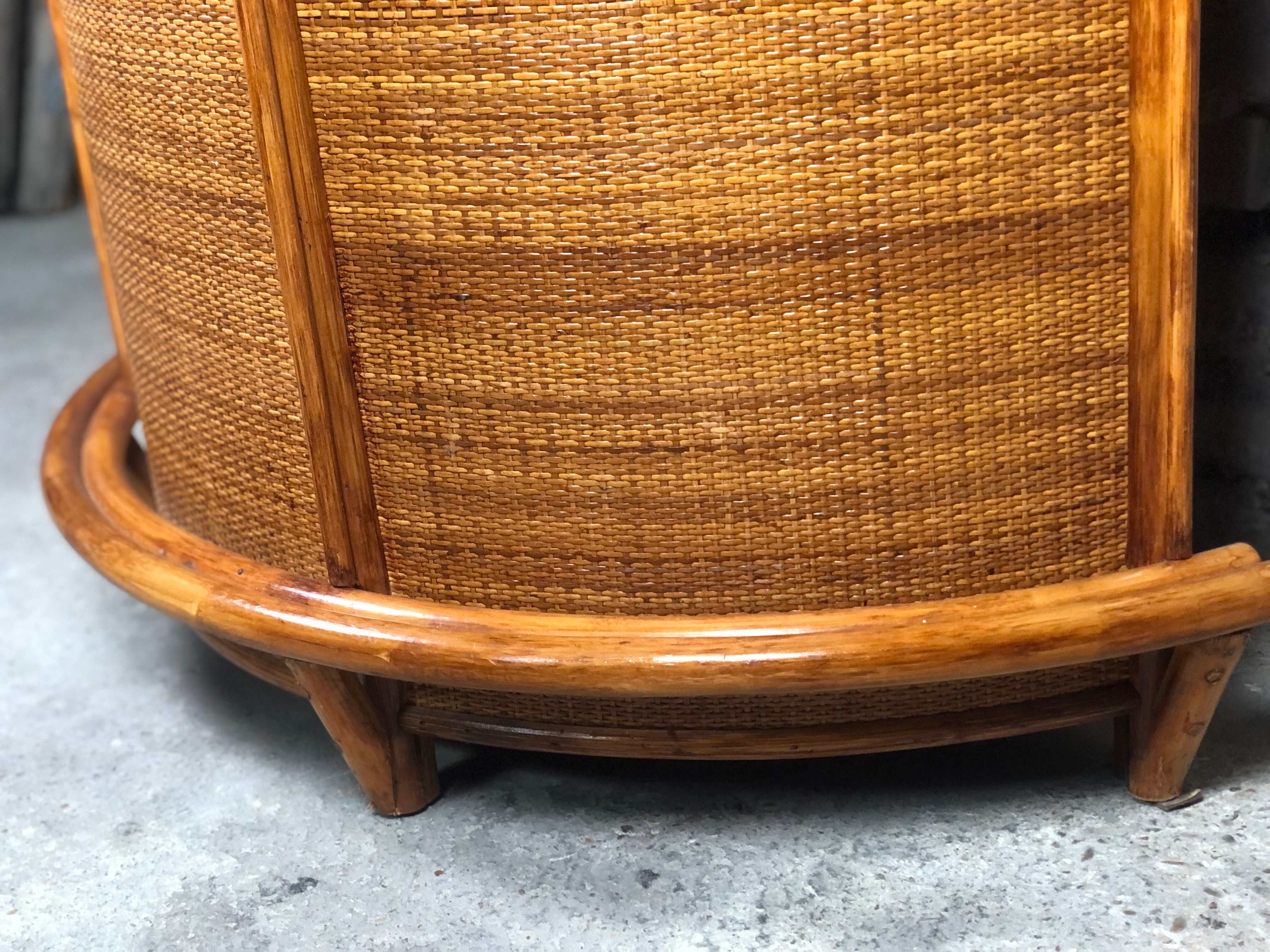 Bar and its 3 vintage stools in rattan and bamboo 1960'S