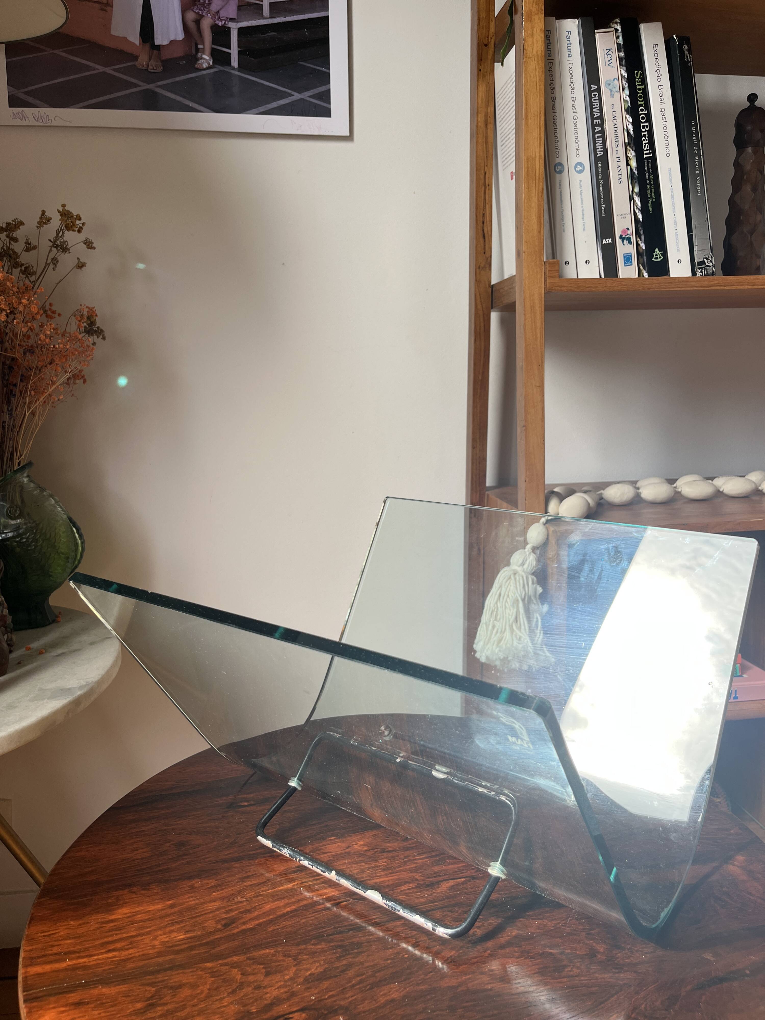 Post-modern Italian magazine rack FIAM glass and metal