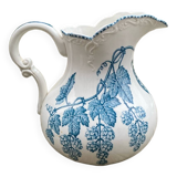 Onnaig pitcher or jug