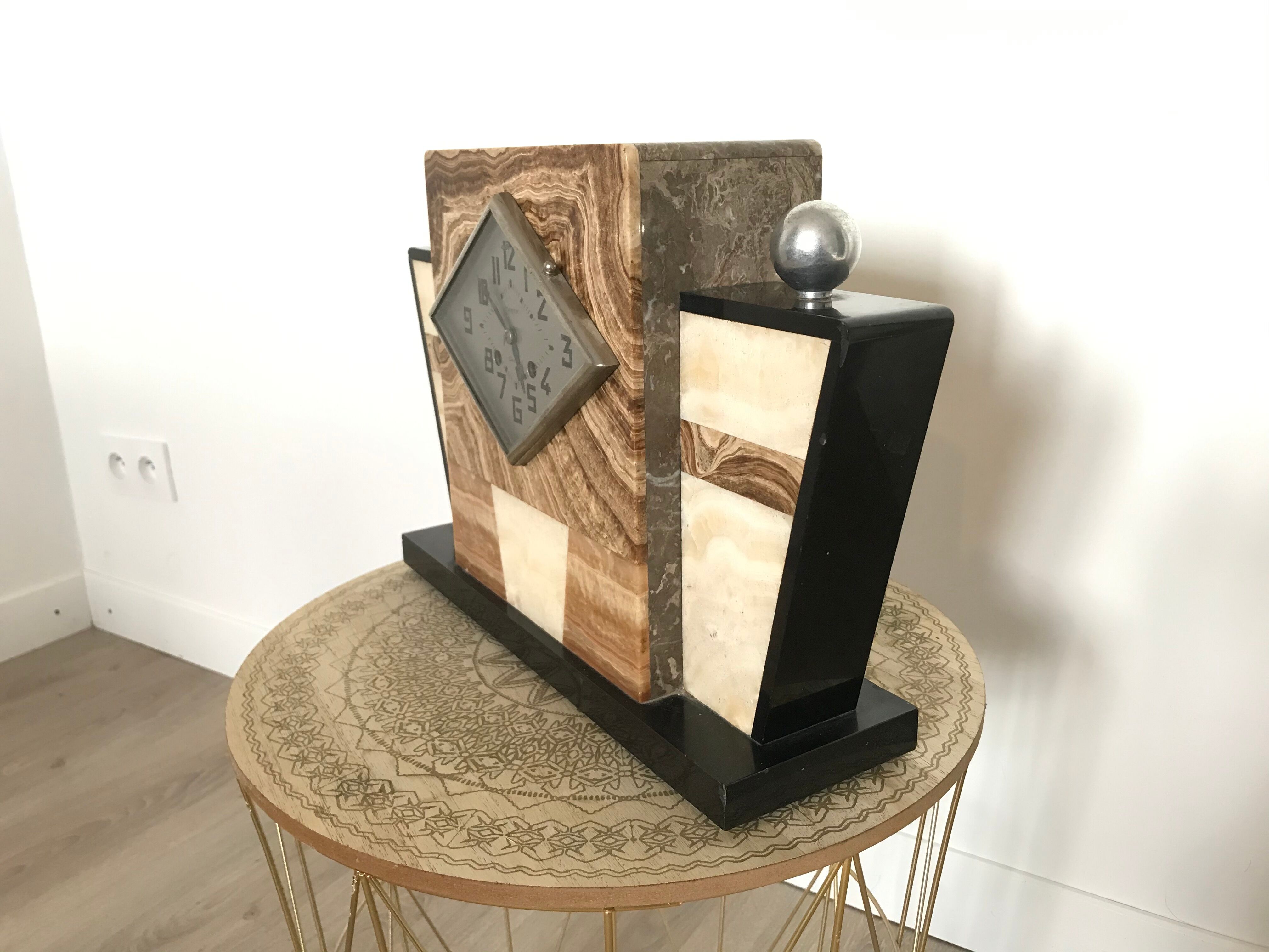 Marble art deco laying clock