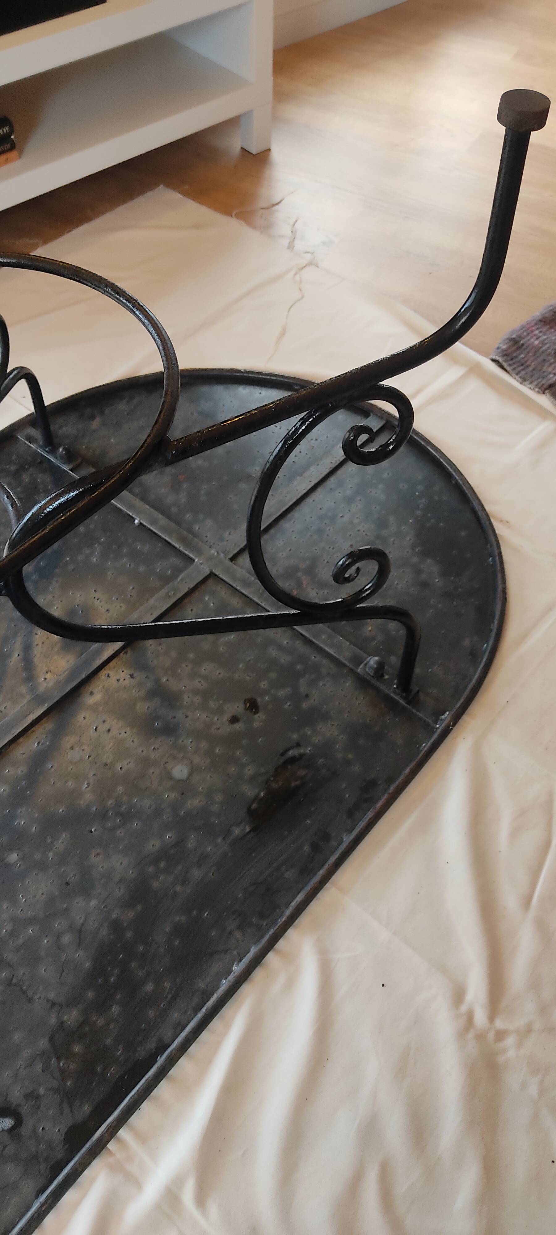 Table de jardin en métal