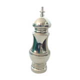 Pepper mill in silver metal
