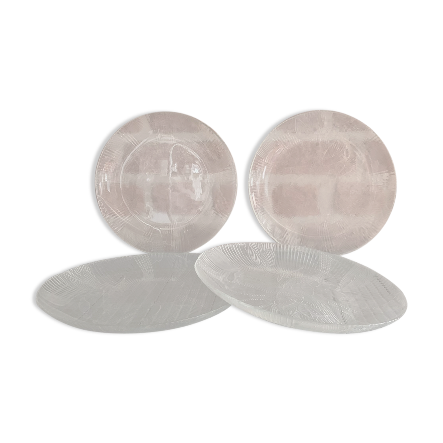 Lot de 4 assiettes en verre moulé
