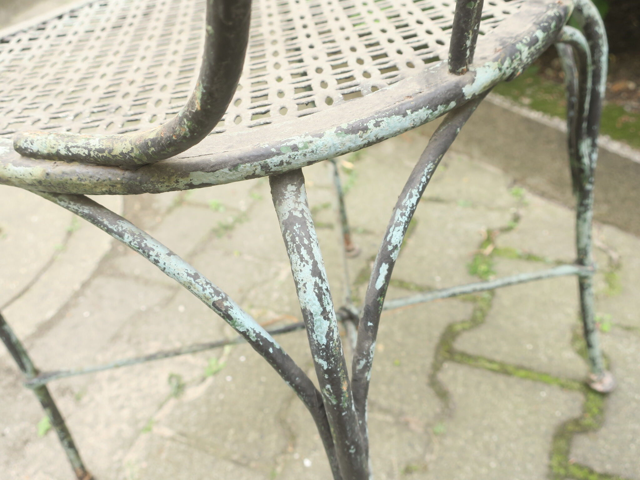 Antique wrought iron garden chairs, set of 2
