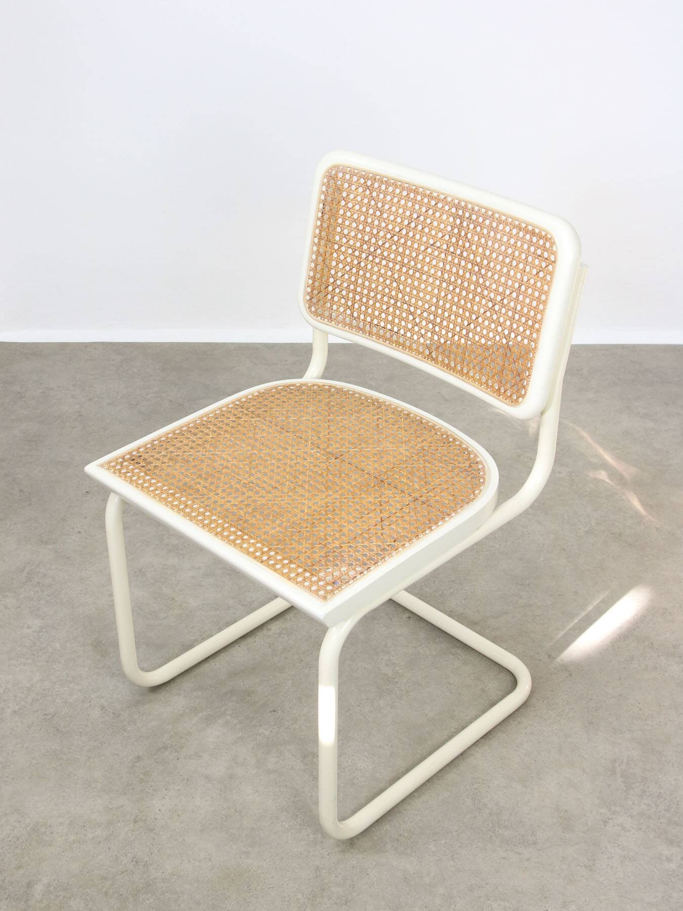 Vintage Cesca B32 chair in white by Marcel Breuer, 1970s