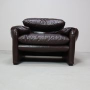 Pair of Maralunga leather armchairs by Vico Magistretti for Cassina, 1974