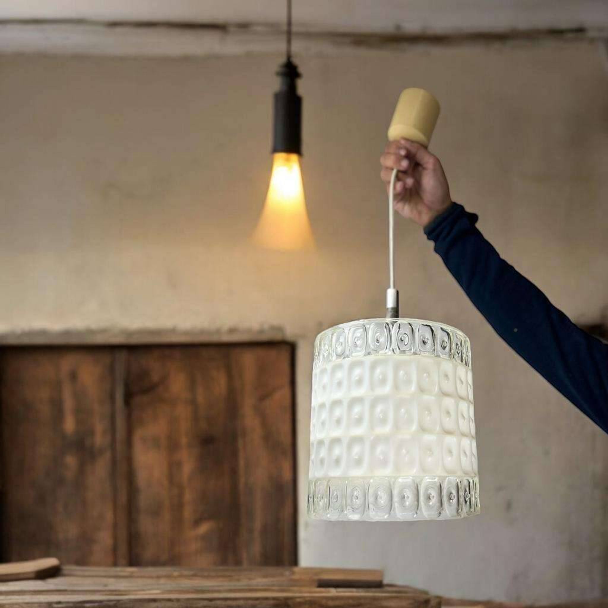 Suspension / lustre vintage en plexi erco